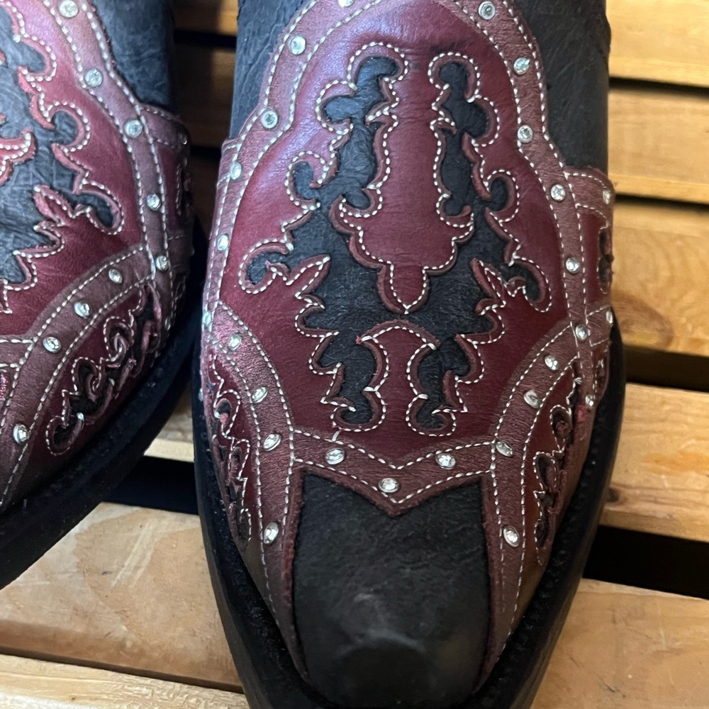 Corral Women's Western Boots Black/Red Overlay w/Rhinestone Studs. Size 10.5 - Picture 3 of 13